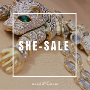 $5 Pastel Blue Gem Gold lined Bracelet